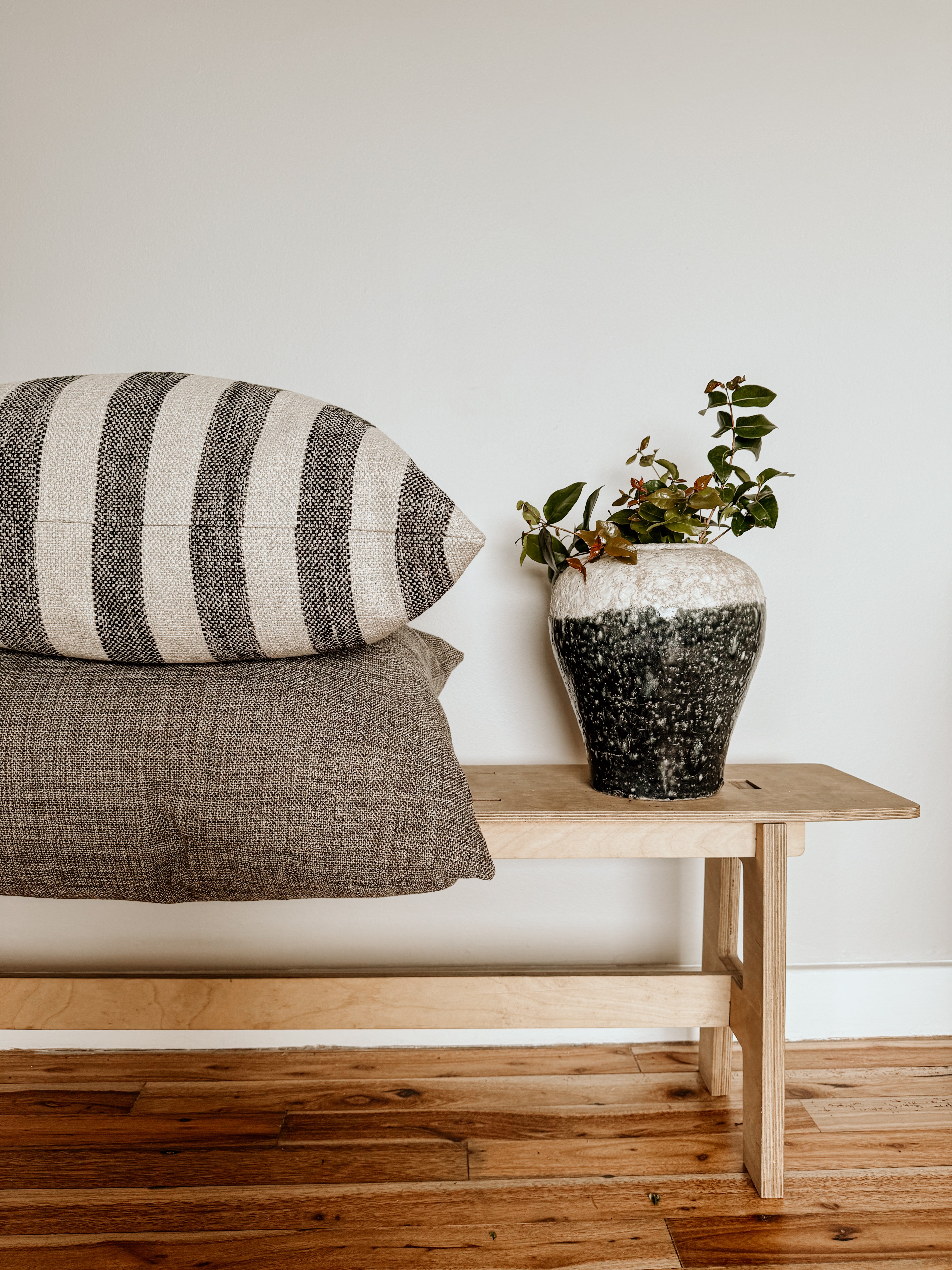 Grounded Stripe Scatter | Brown & White