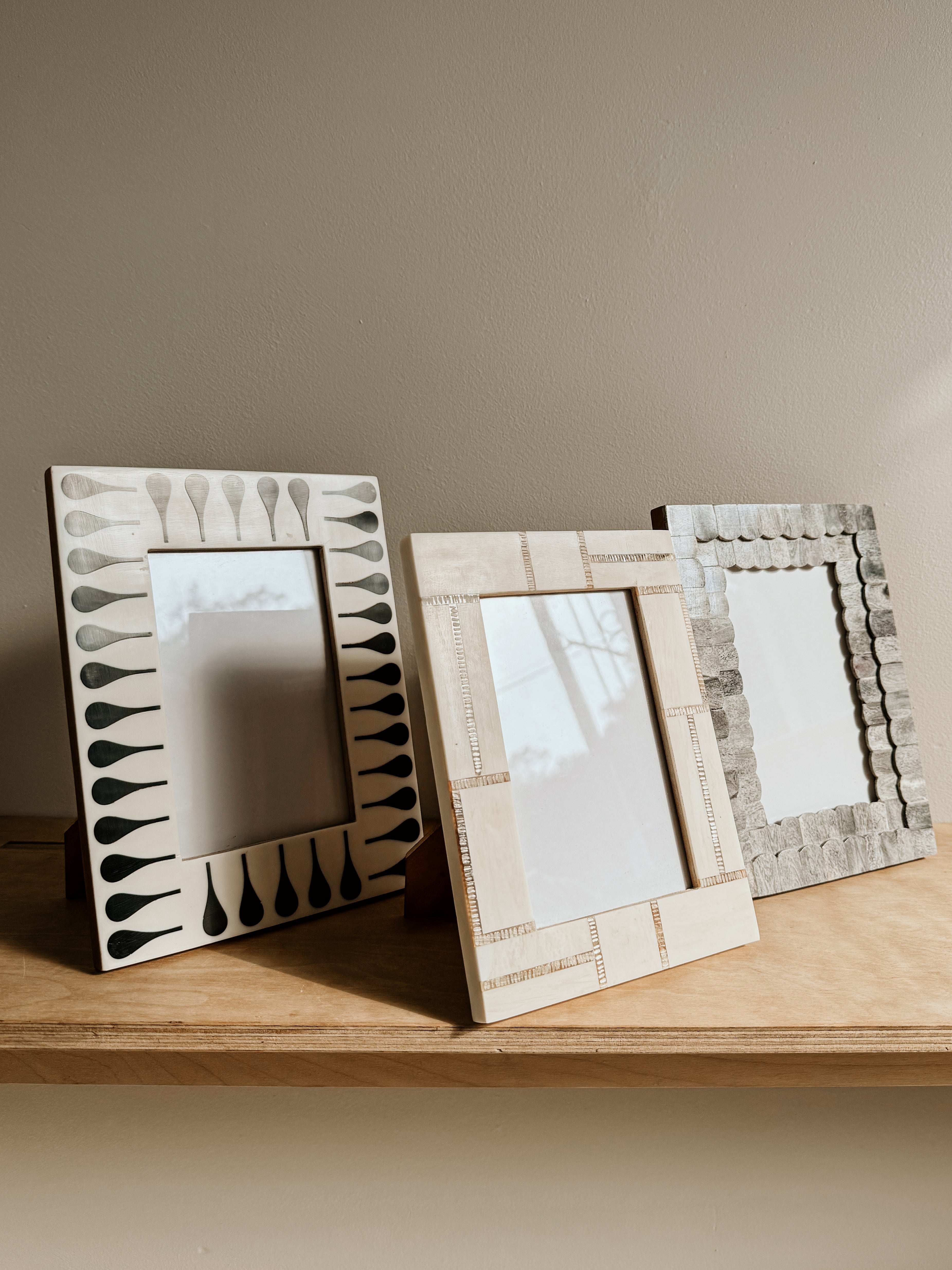 Scalloped Frame | Grey - Shop Adele Catherine 