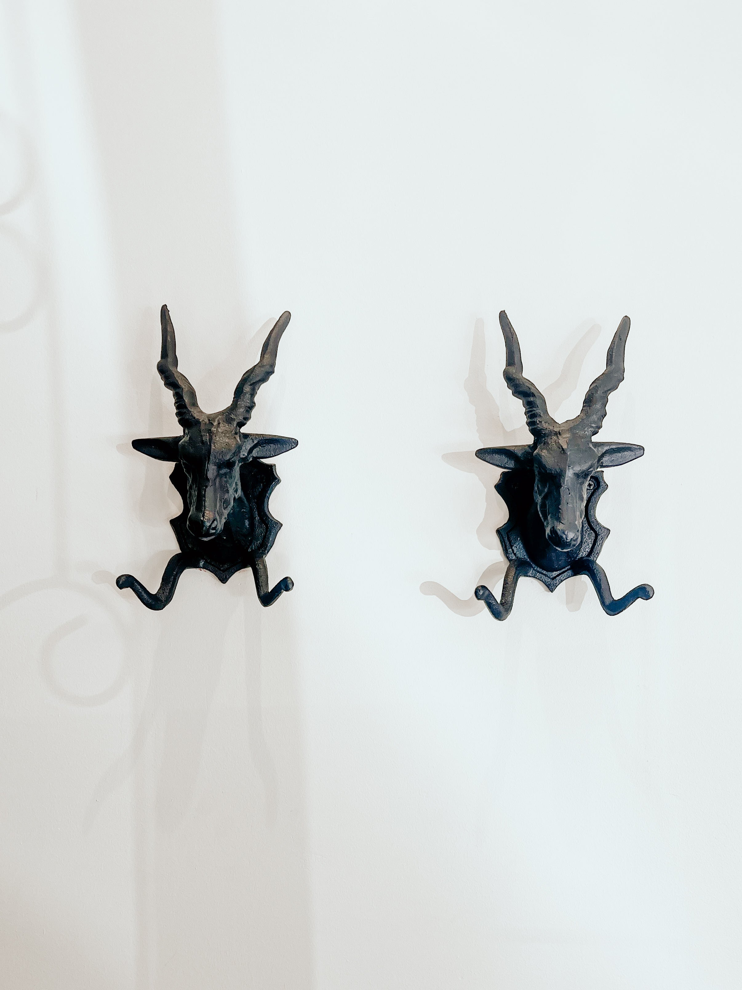 Hook Eland Medium | Black - Shop Adele Catherine 