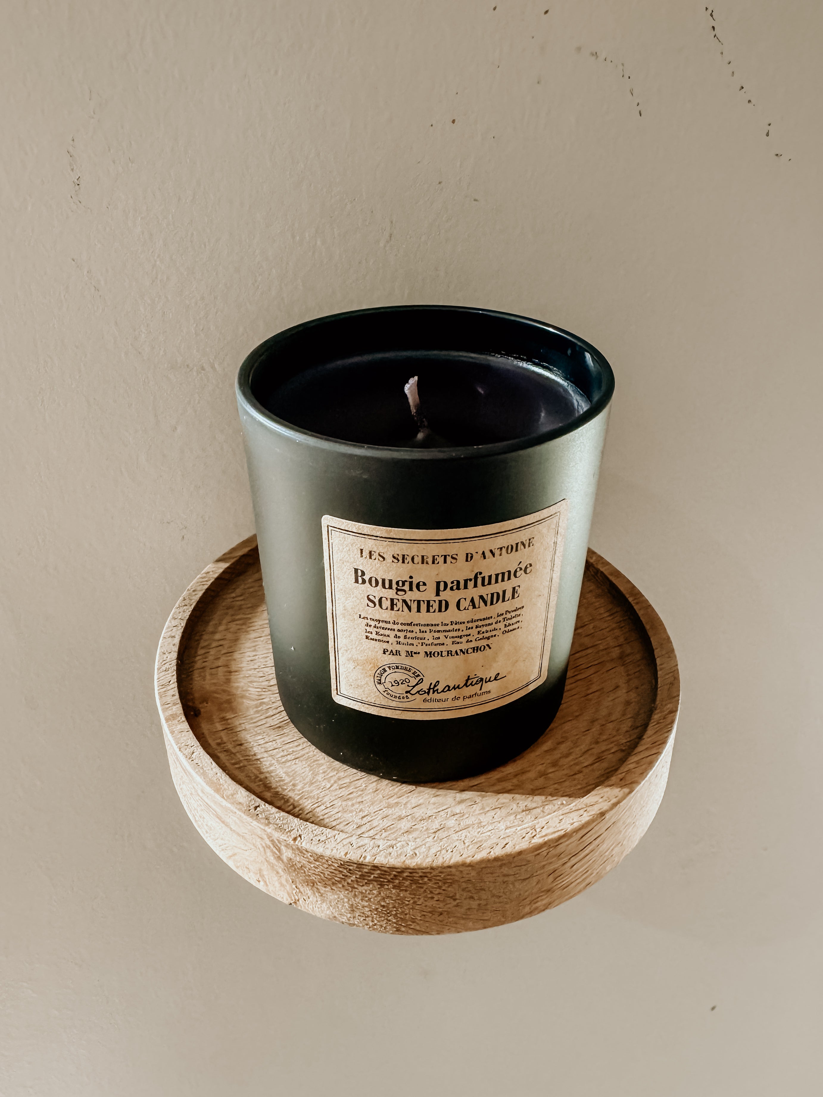 Les Secrets D'antoine Scented Candle - Shop Adele Catherine 