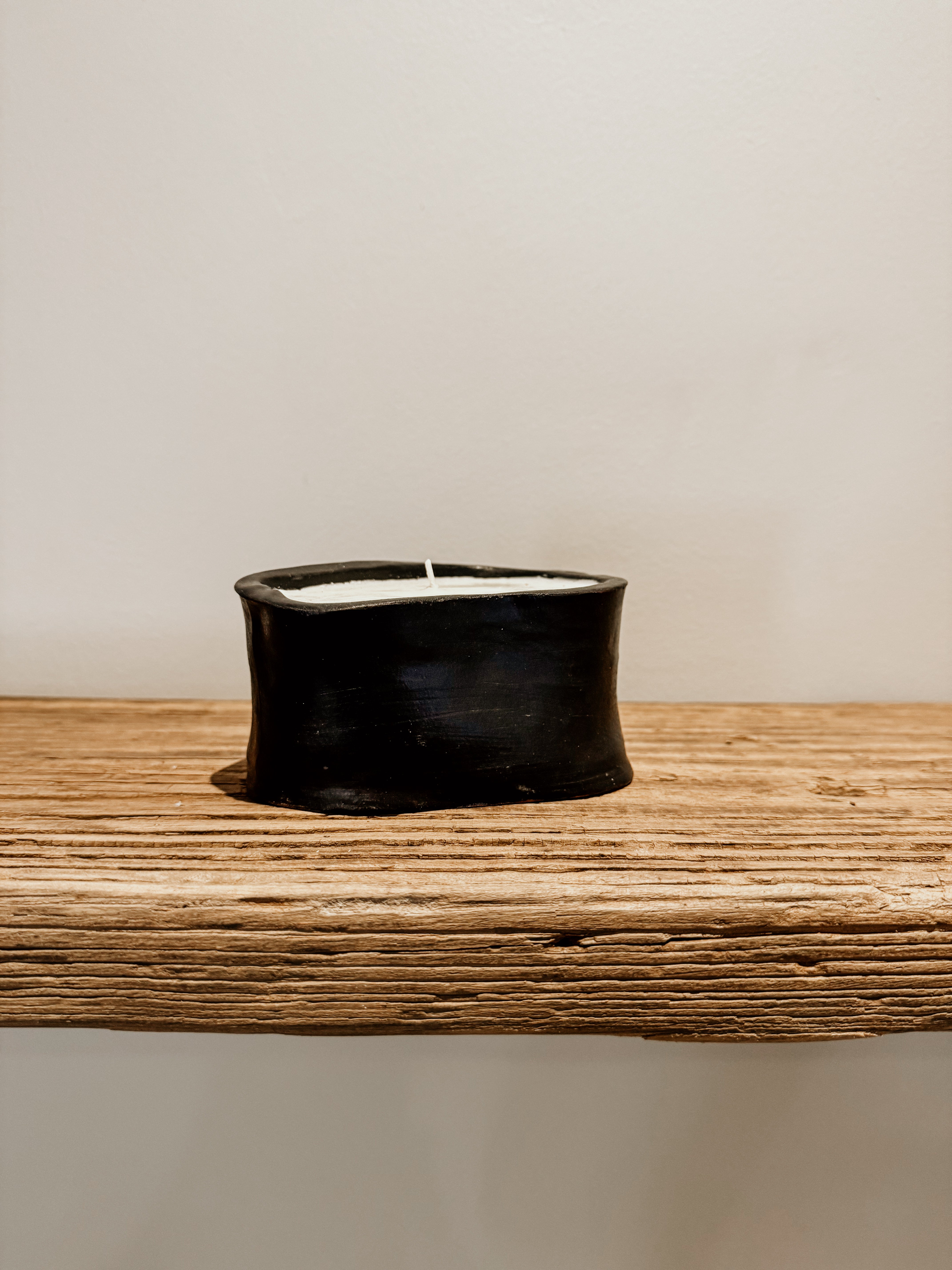 Pool Pot With Candle | Black