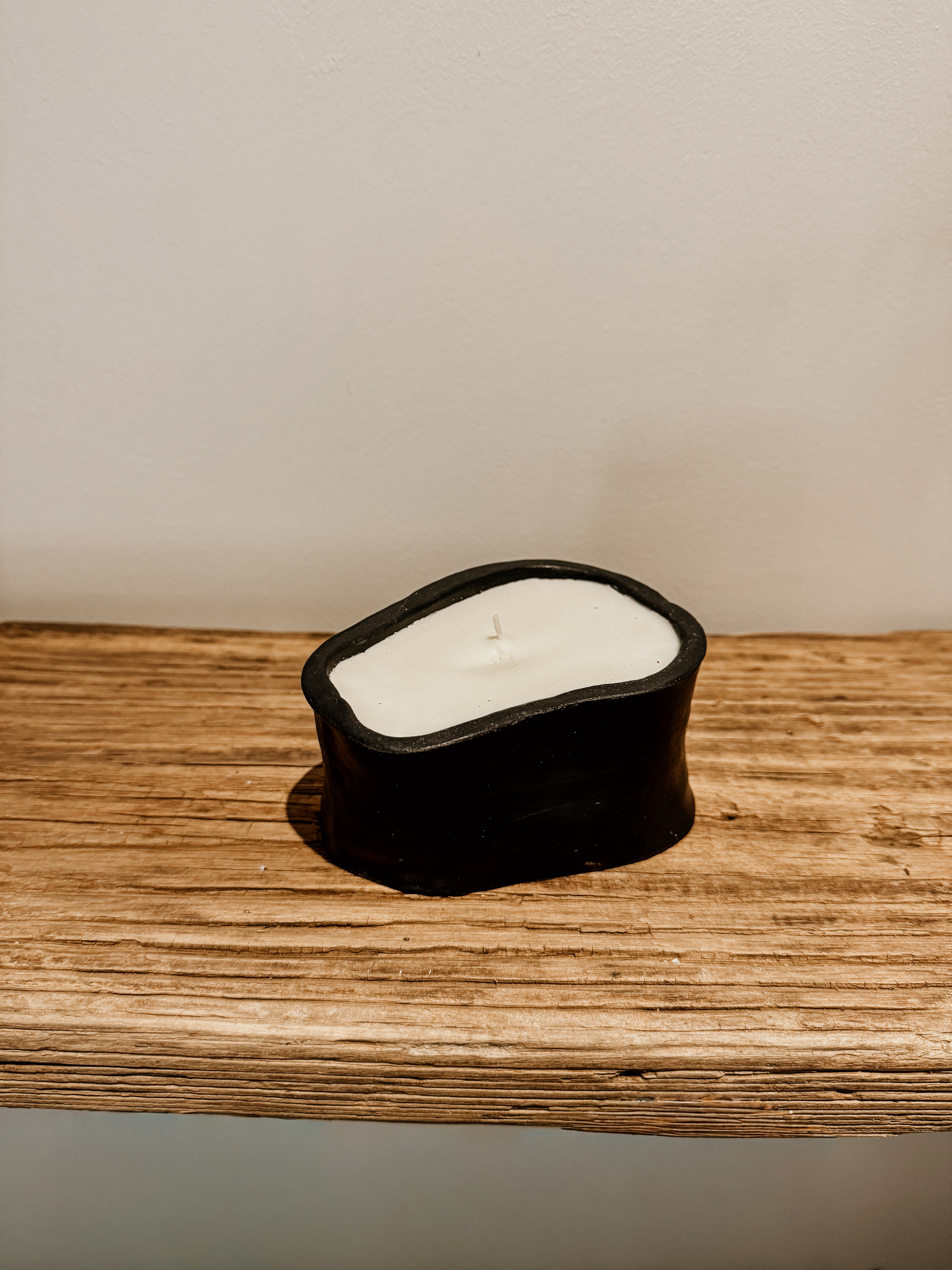 Pool Pot With Candle | Black