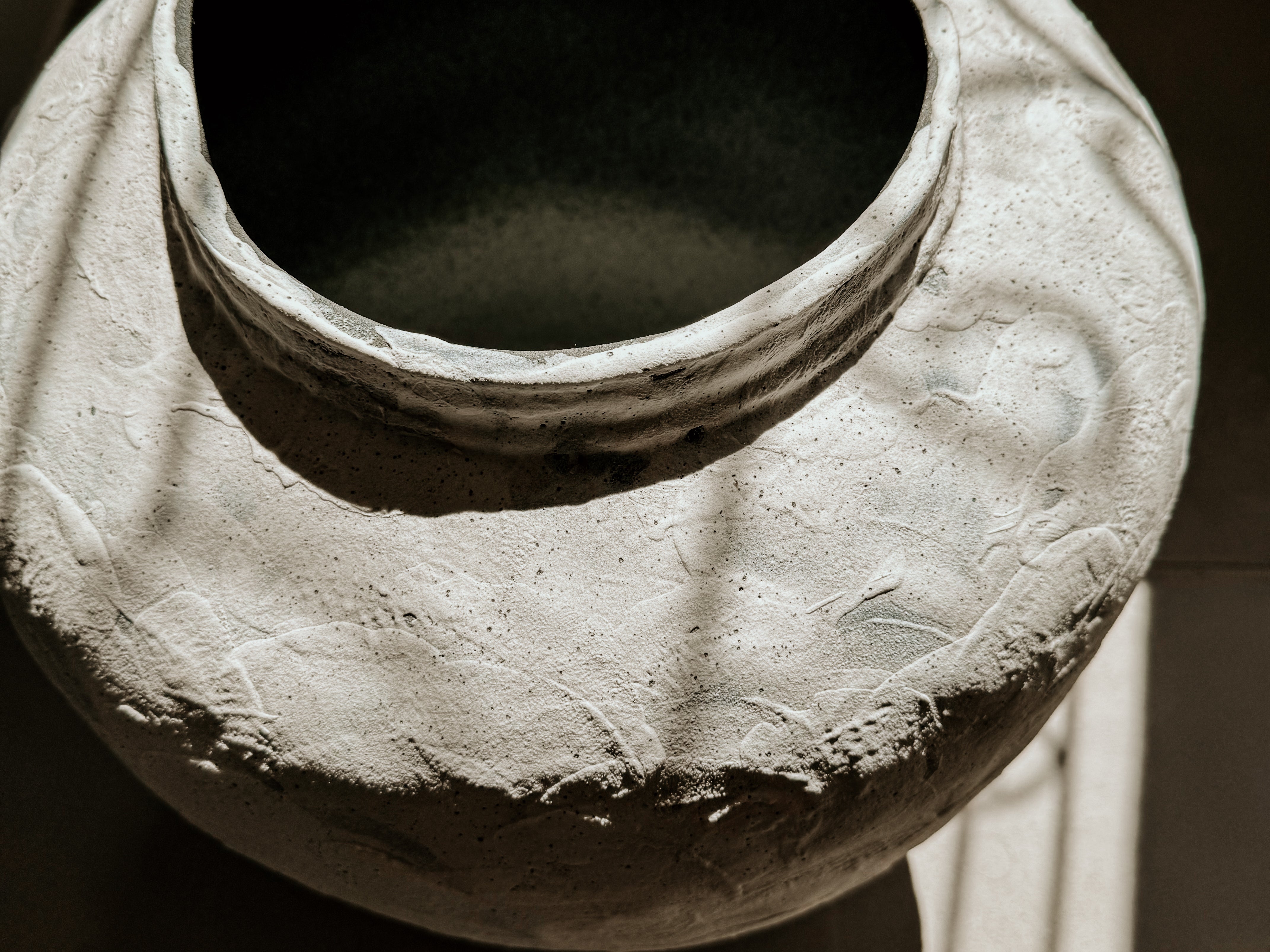 Planter Organic White & Grey Texture - Shop Adele Catherine 