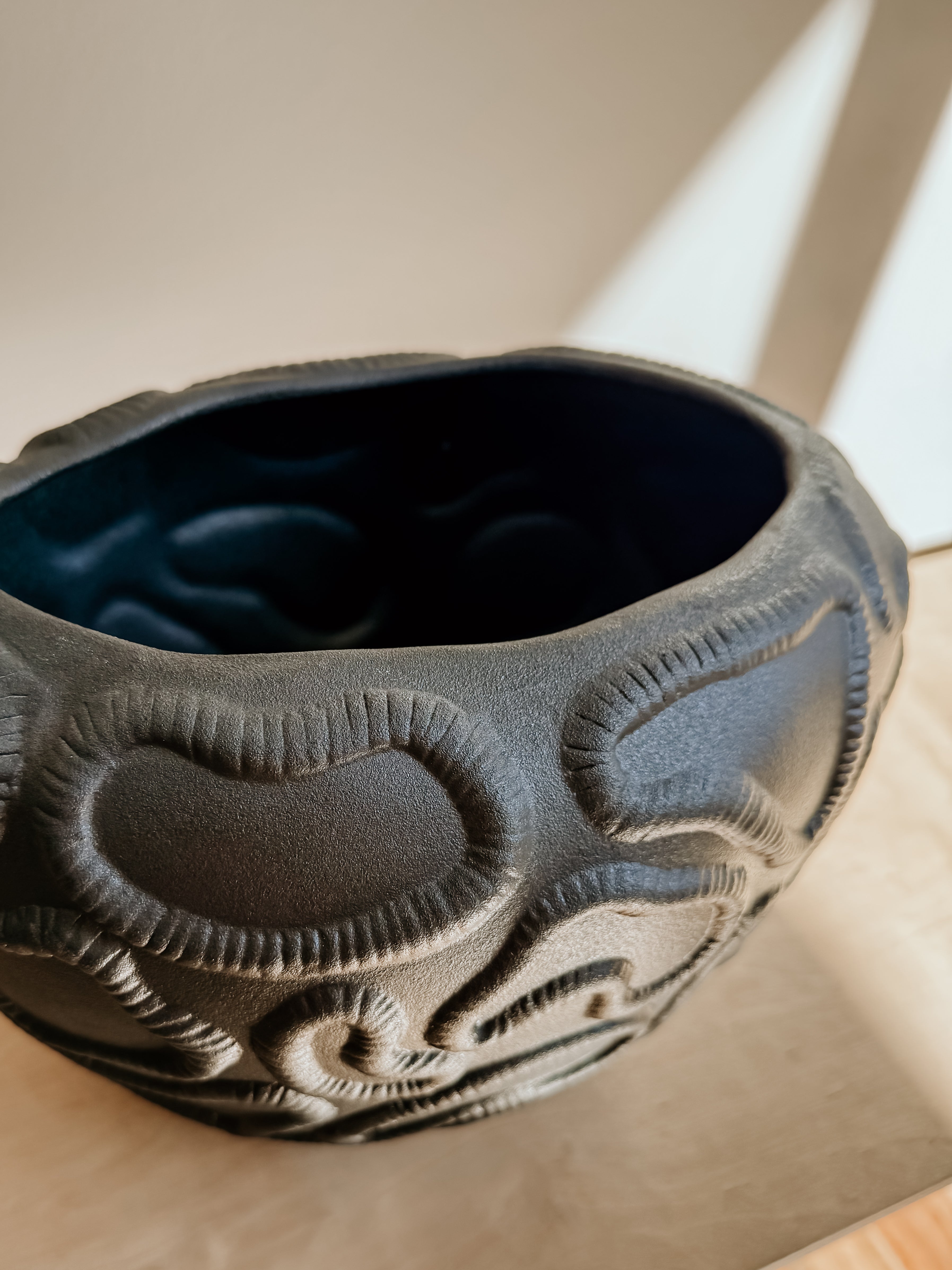 Squiggle Planter | Black - Shop Adele Catherine 