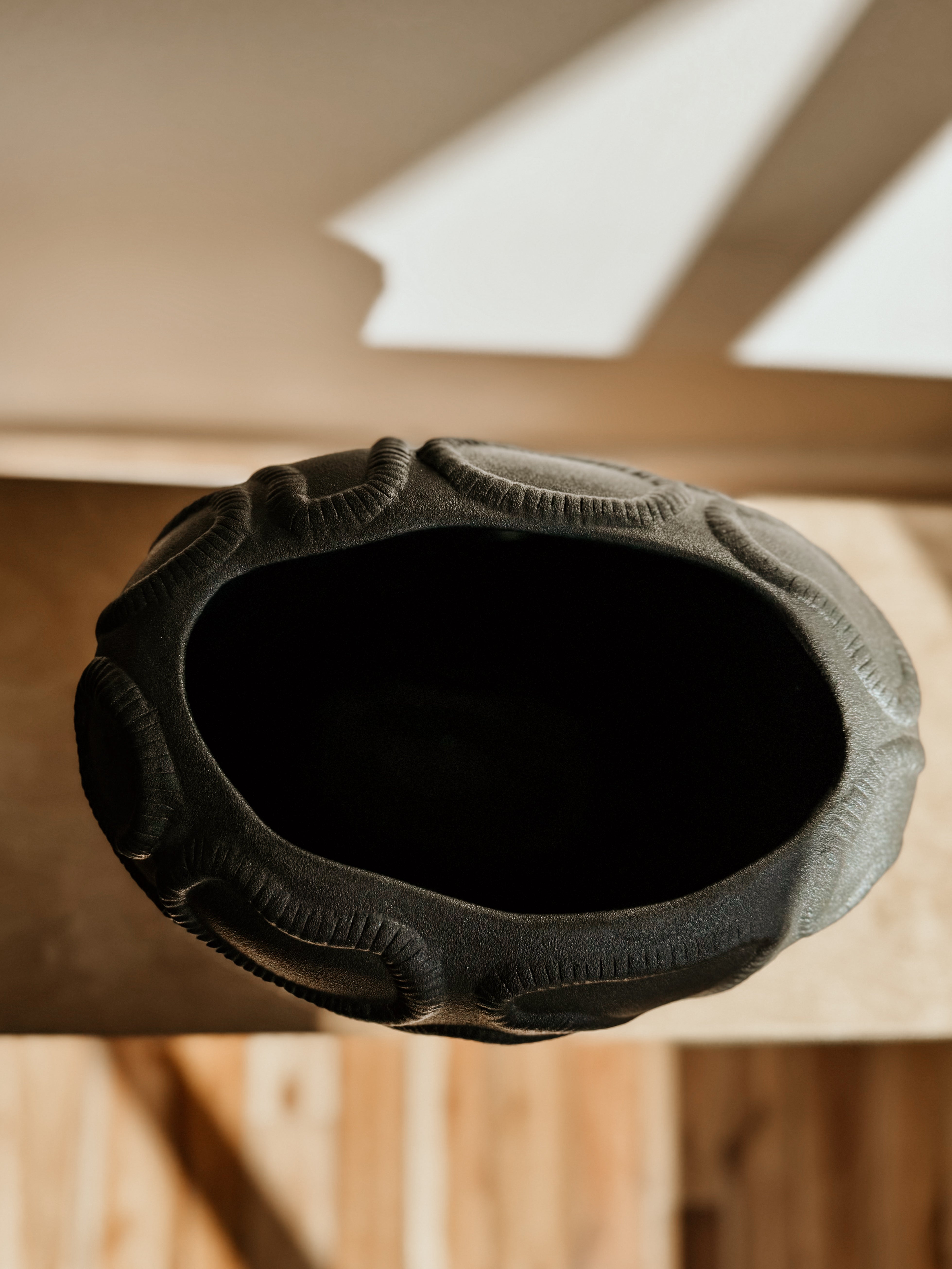 Squiggle Planter | Black - Shop Adele Catherine 
