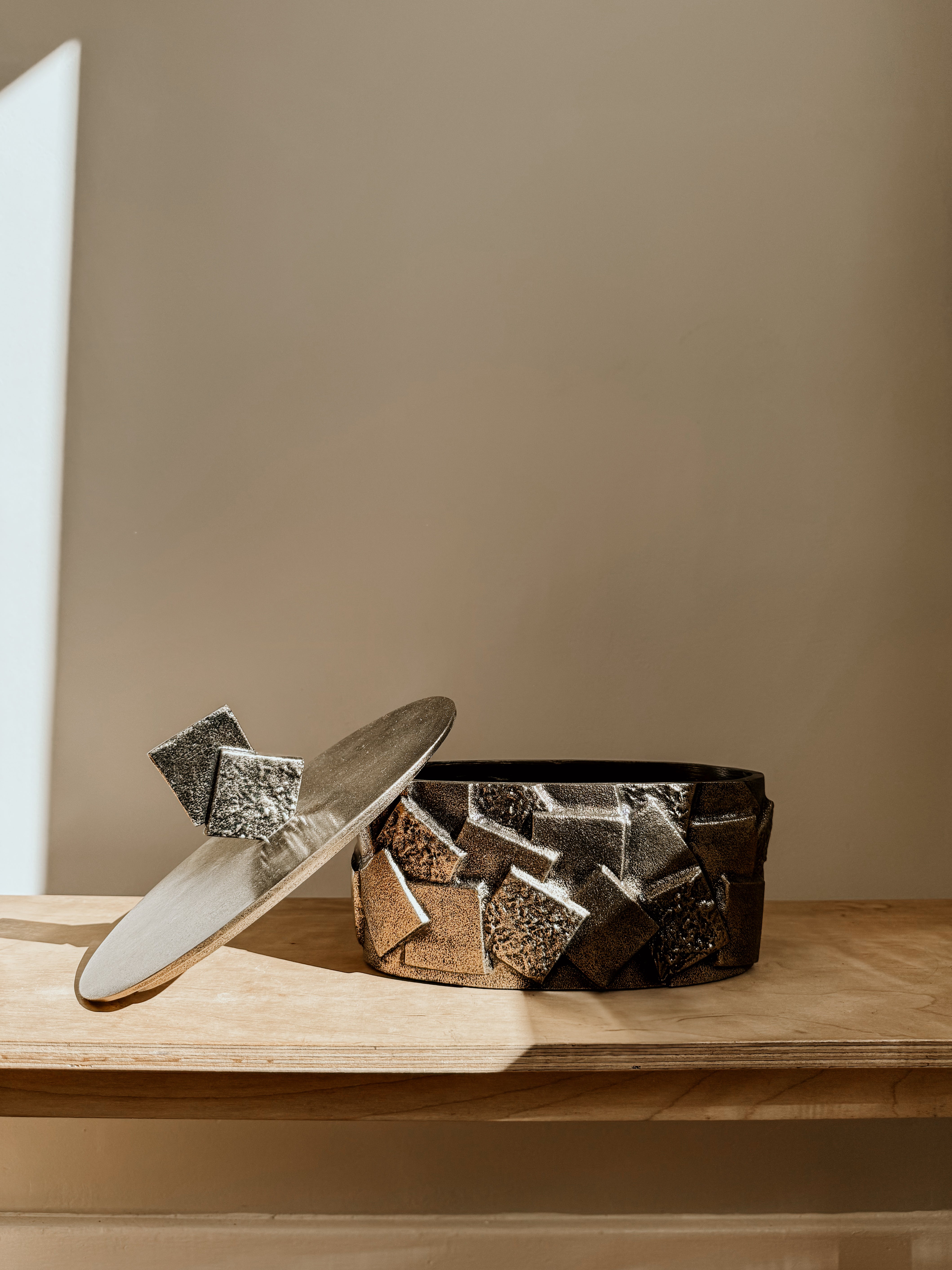 Abstract Jar Short | Brass finish - Shop Adele Catherine 