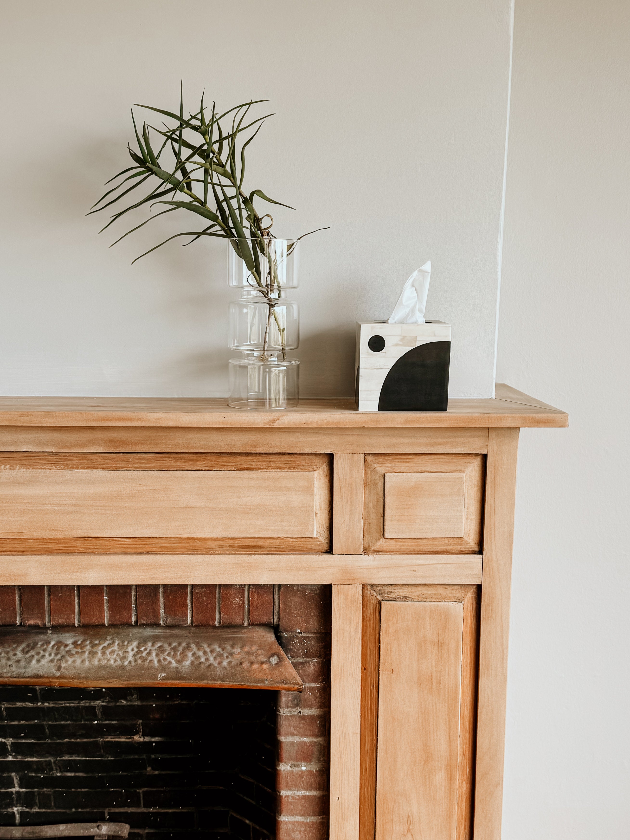 Resin Tissue Box | Cream & Black - Shop Adele Catherine 