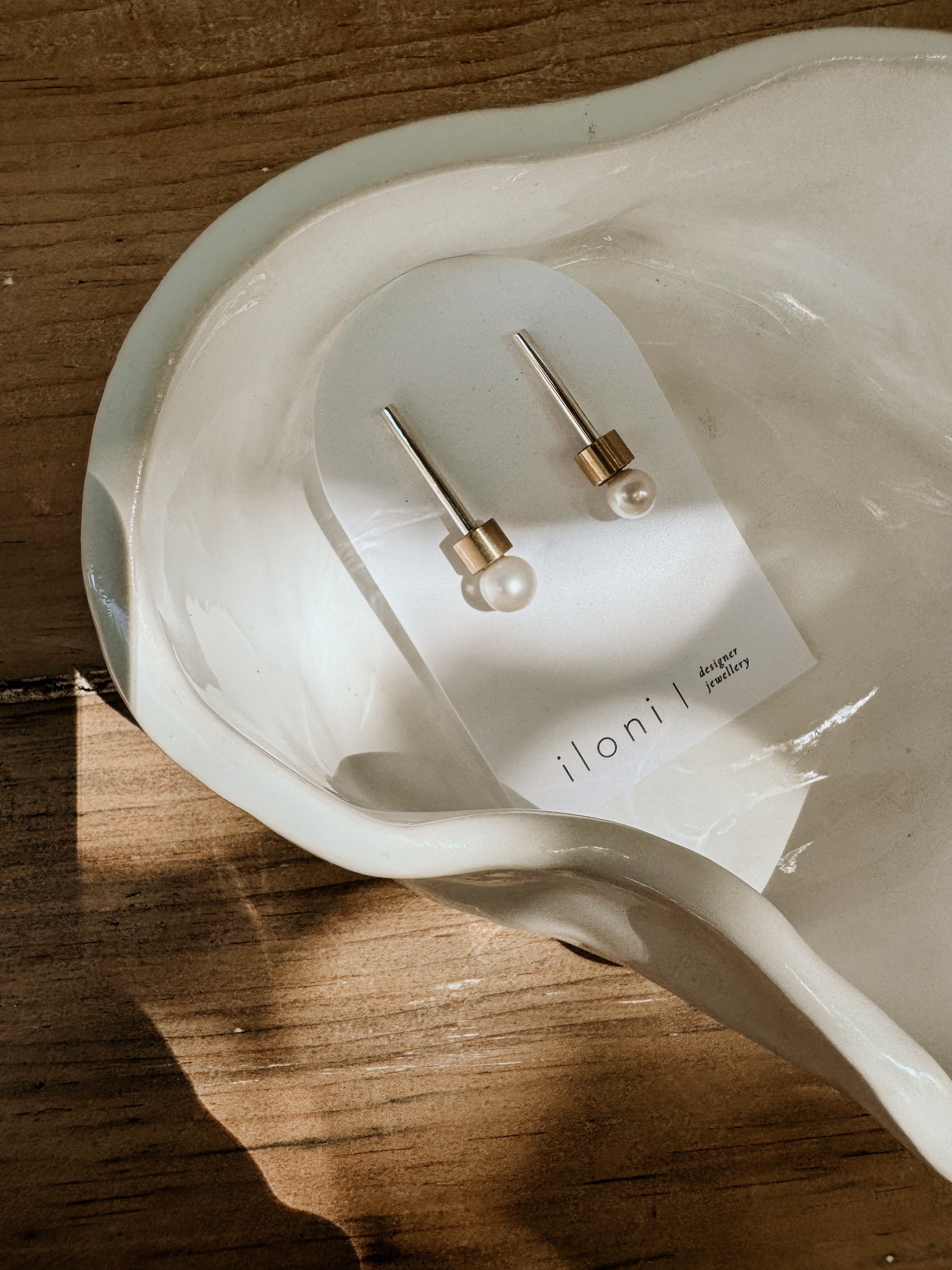 Short Slim Moonbeam Earring | Silver - Shop Adele Catherine 