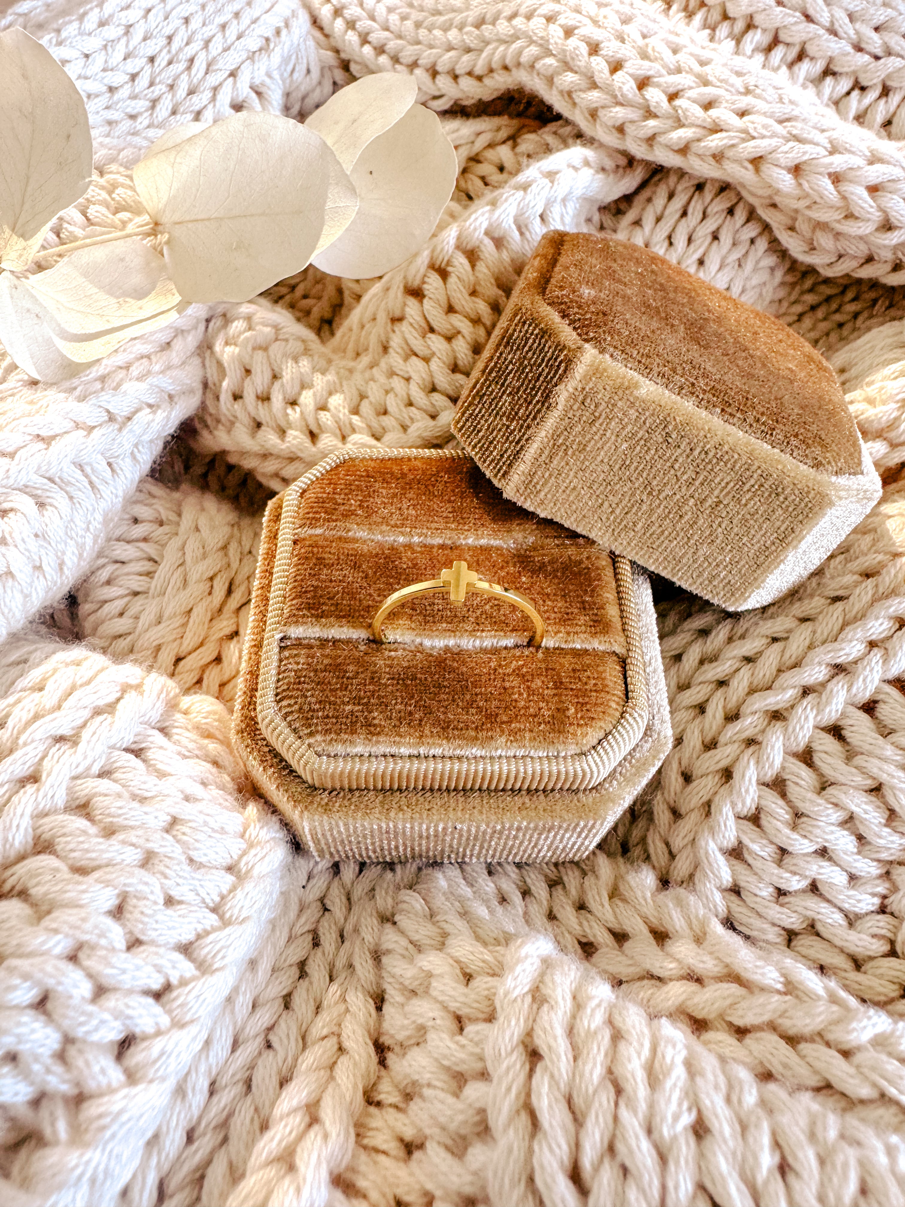 The Alice Cross Ring - Shop Adele Catherine 