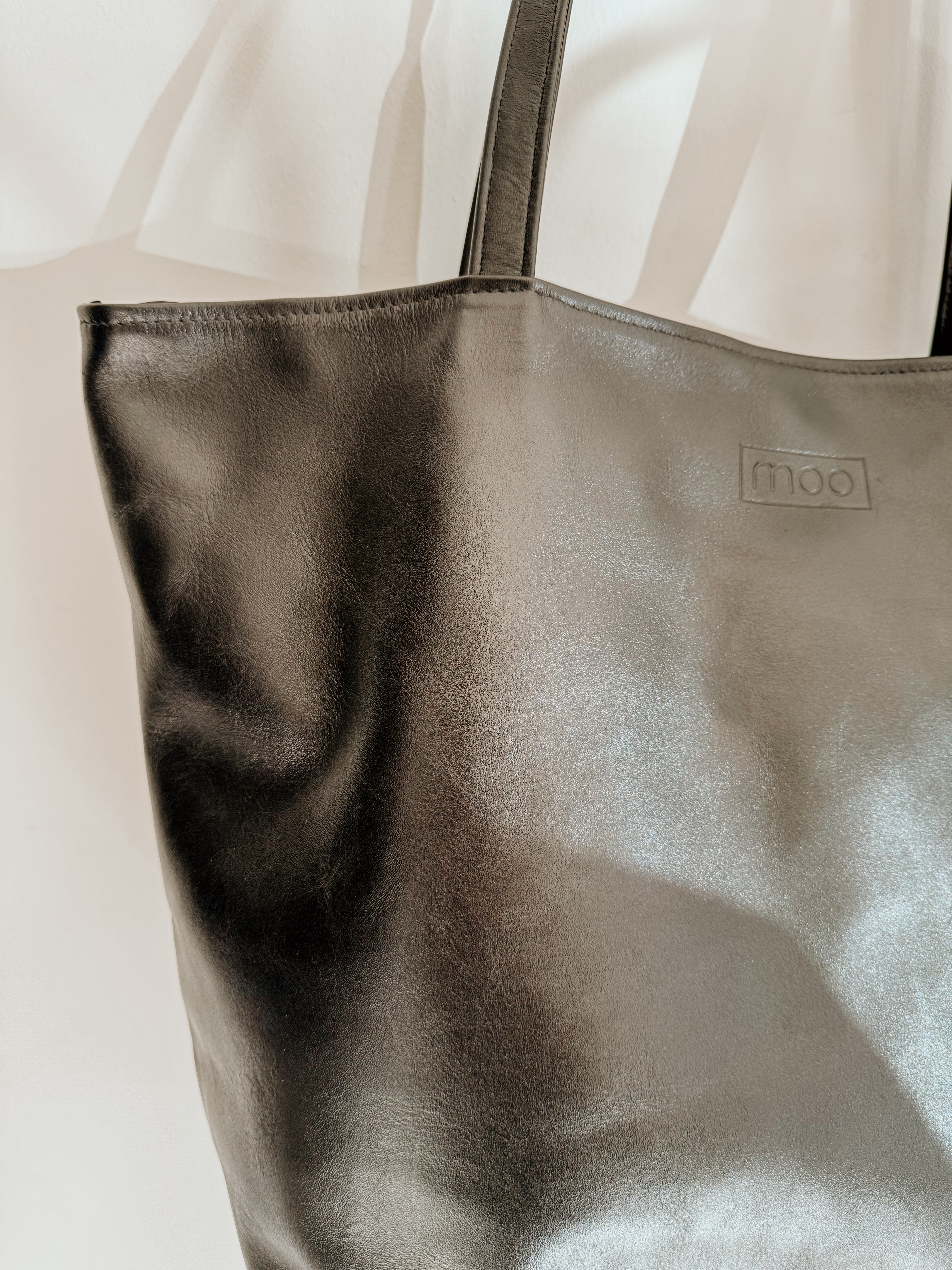 Moo Shopper | Black