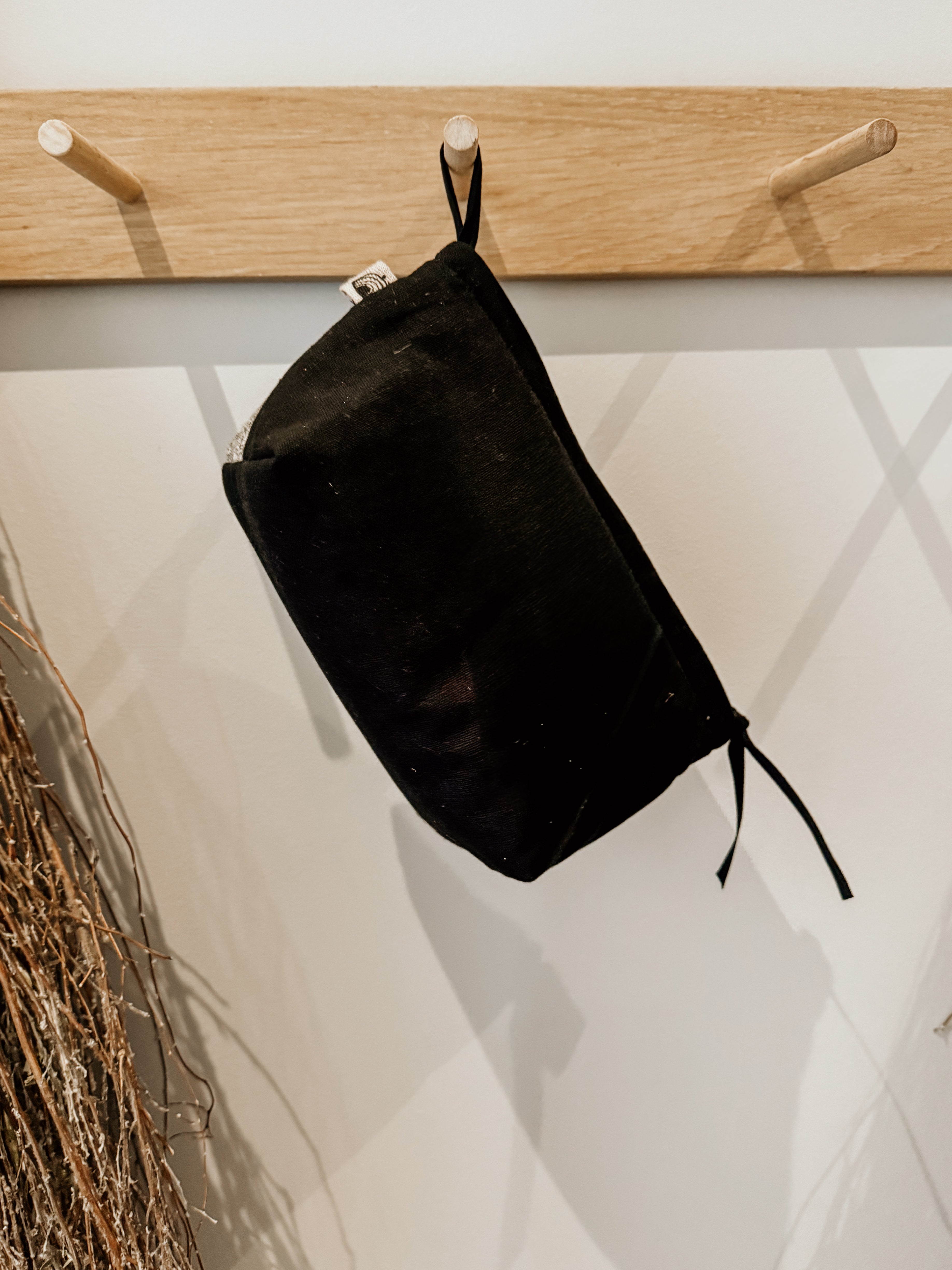 Cosmetic Bag Friends - Shop Adele Catherine 