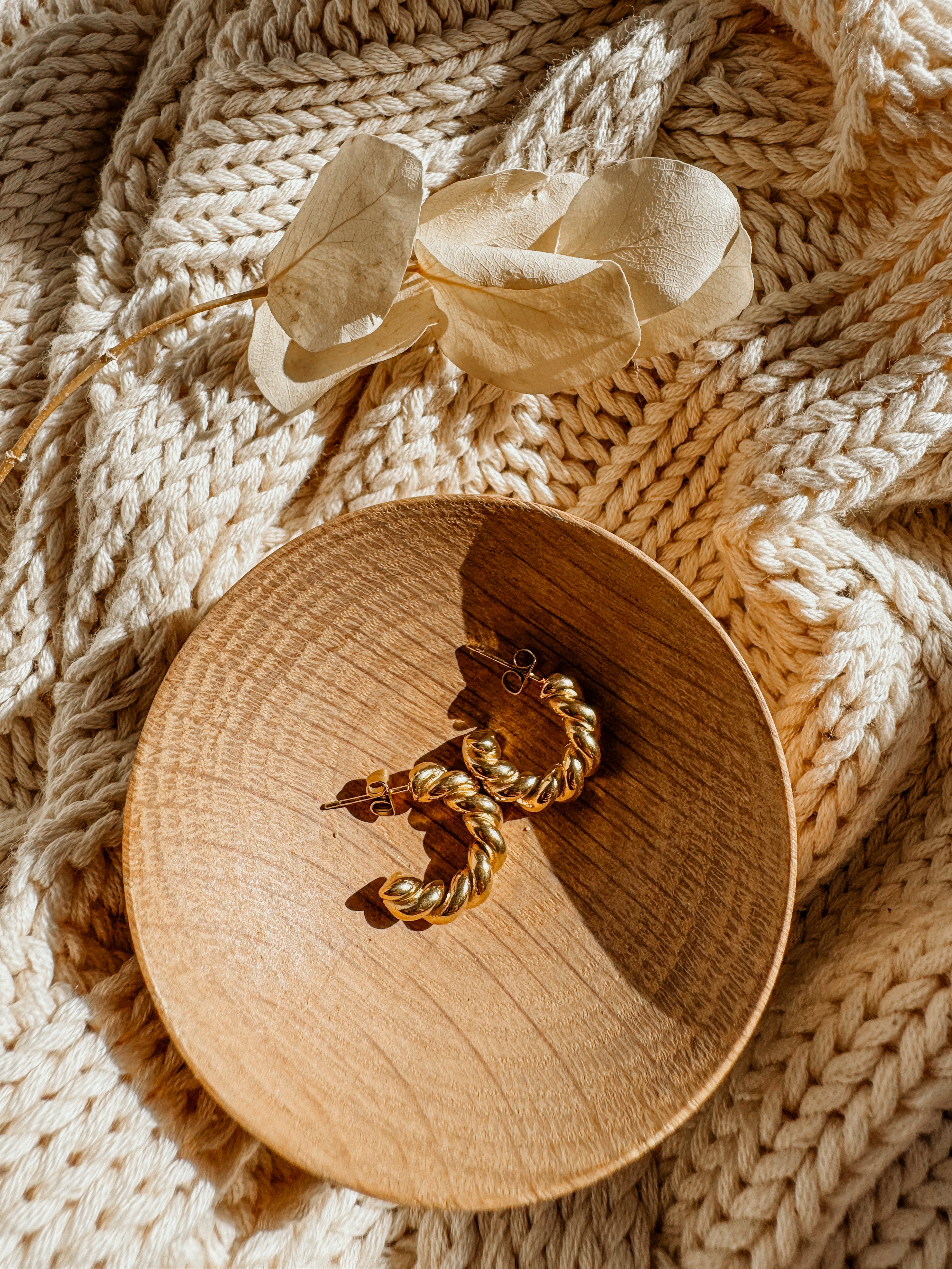 The Nora Hoops | Gold - Shop Adele Catherine 