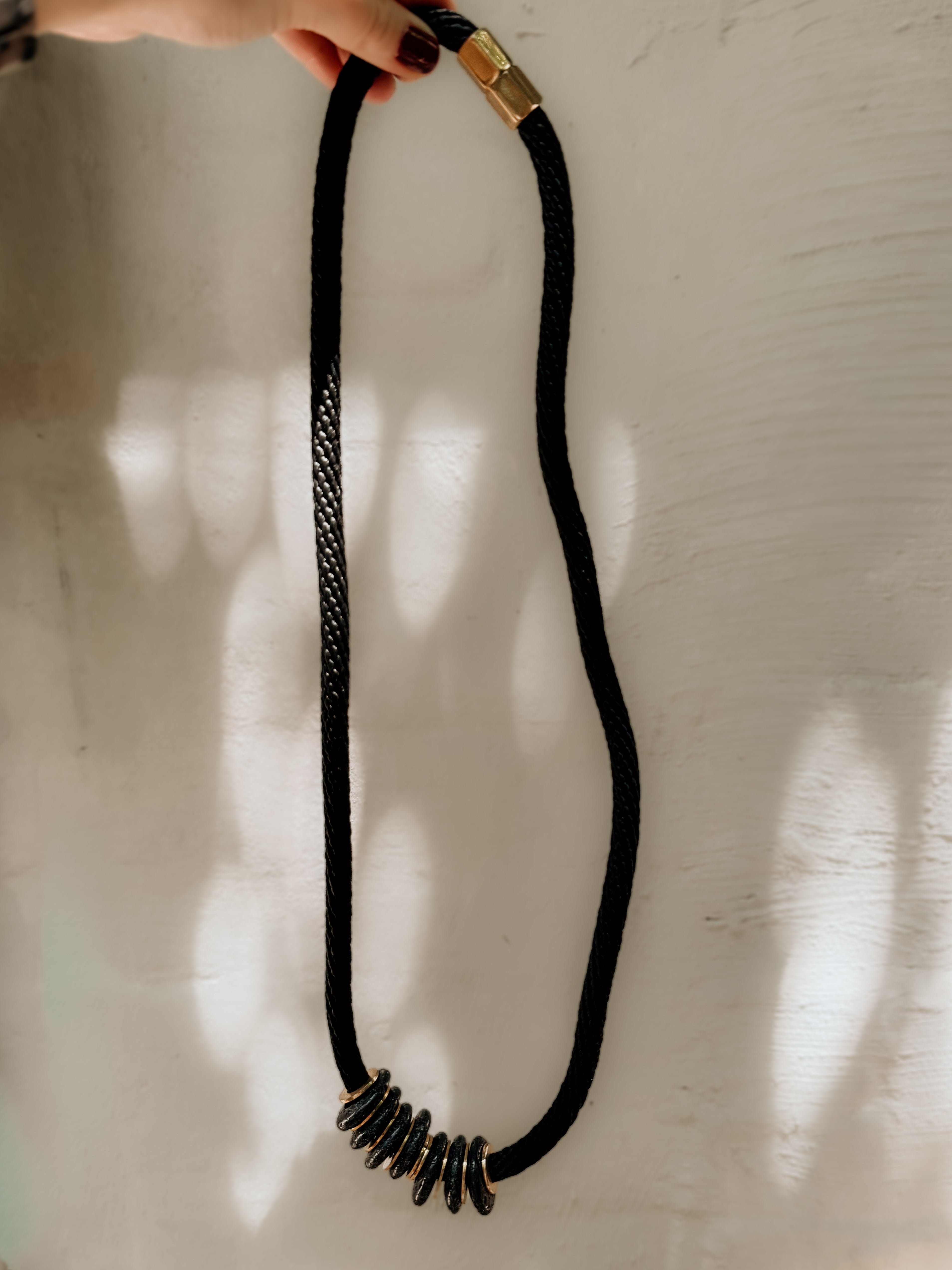Magma Necklace | Lava Black