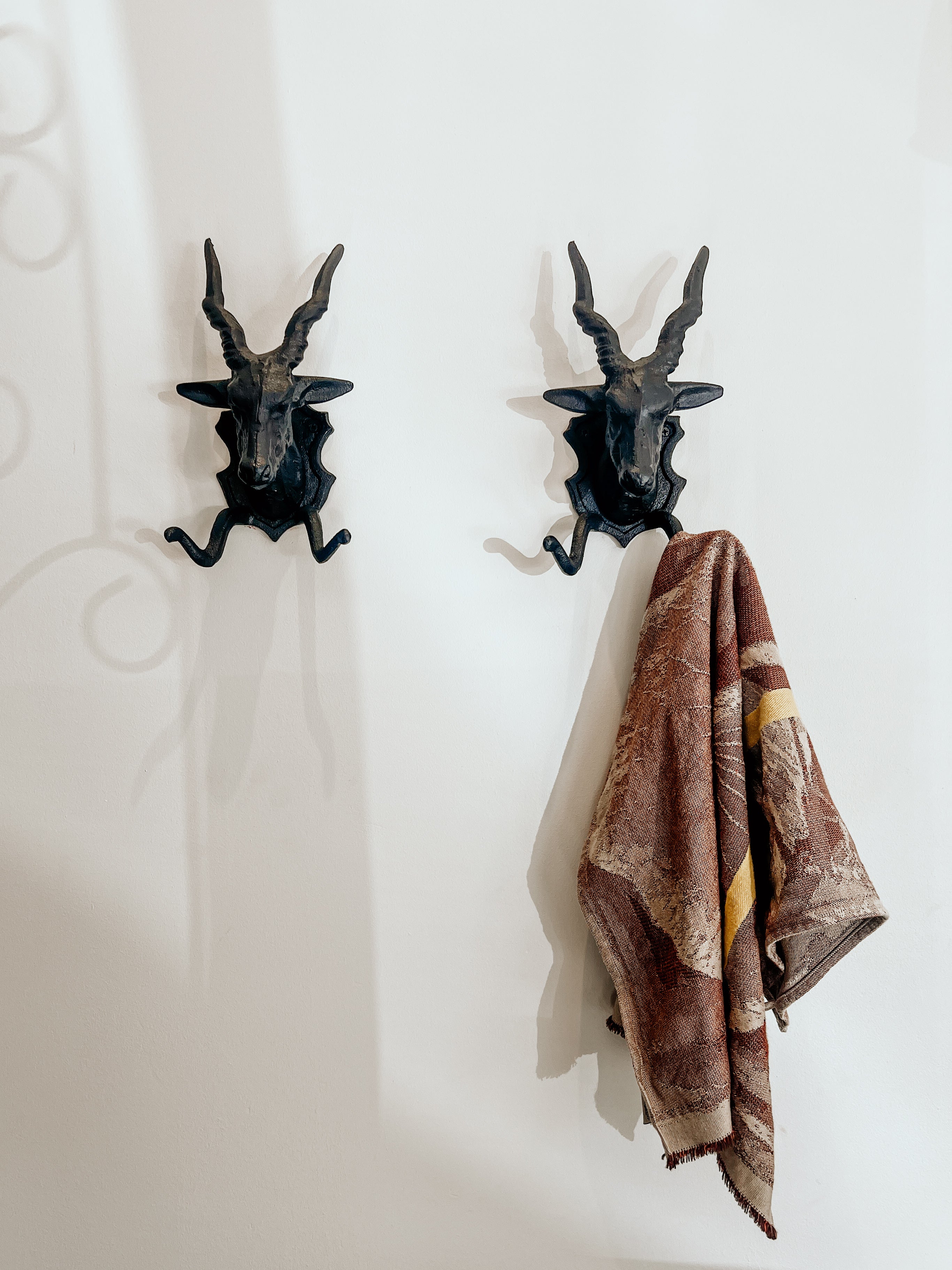 Hook Eland Medium | Black - Shop Adele Catherine 