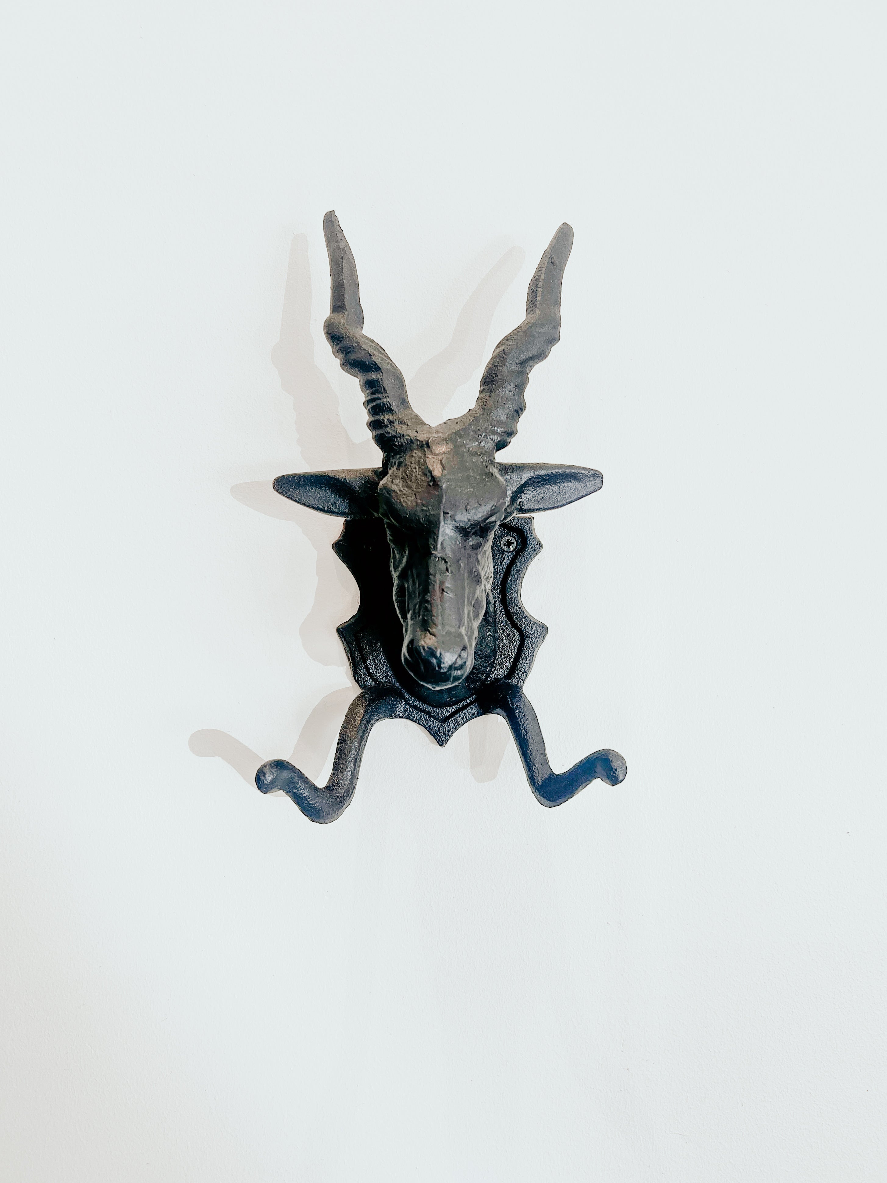 Hook Eland Medium | Black - Shop Adele Catherine 