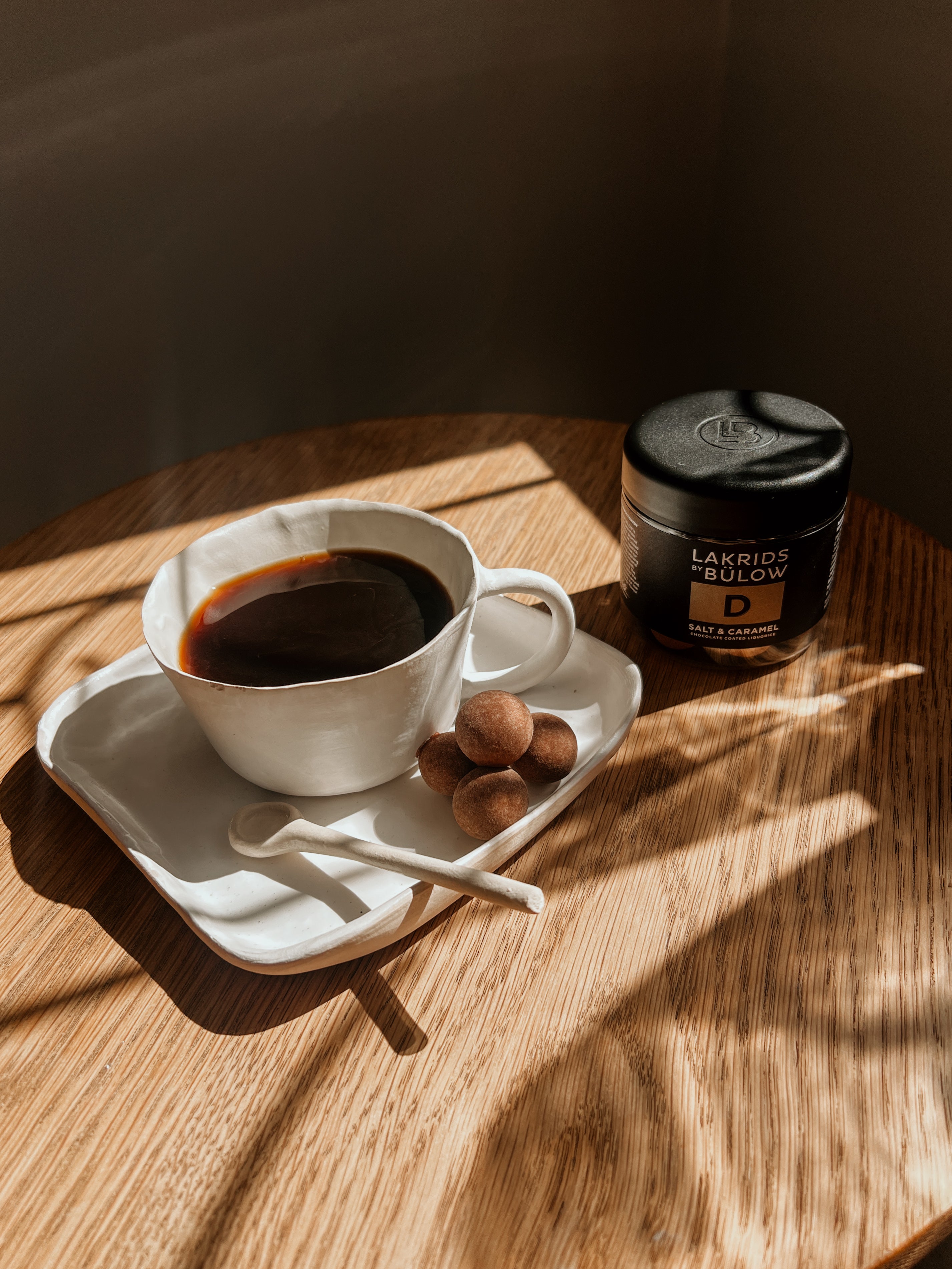 Upturned Plates | White - Shop Adele Catherine 